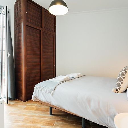 Apartamento Alohamundi Peral Sevilla Exterior foto