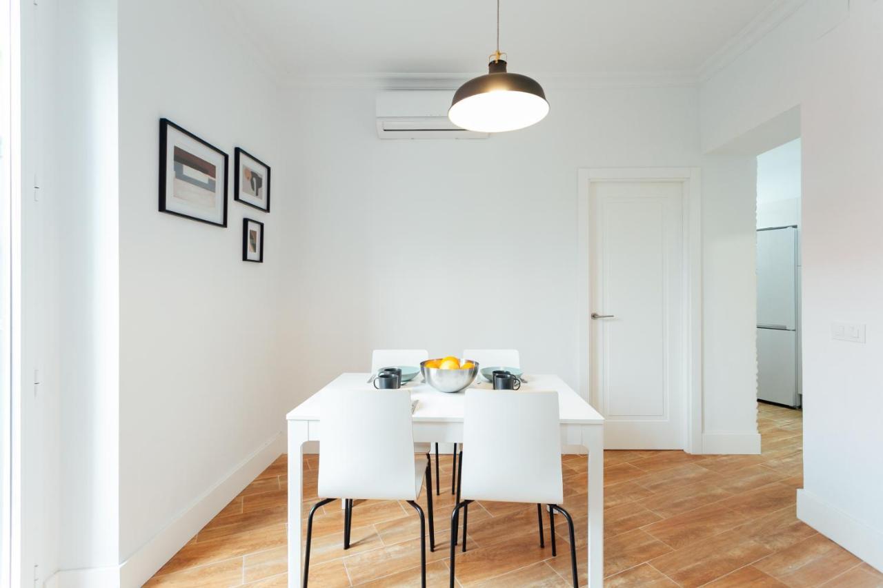 Apartamento Alohamundi Peral Sevilla Exterior foto
