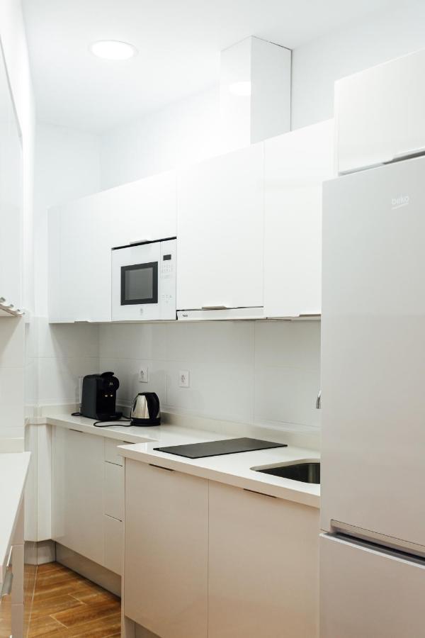 Apartamento Alohamundi Peral Sevilla Exterior foto
