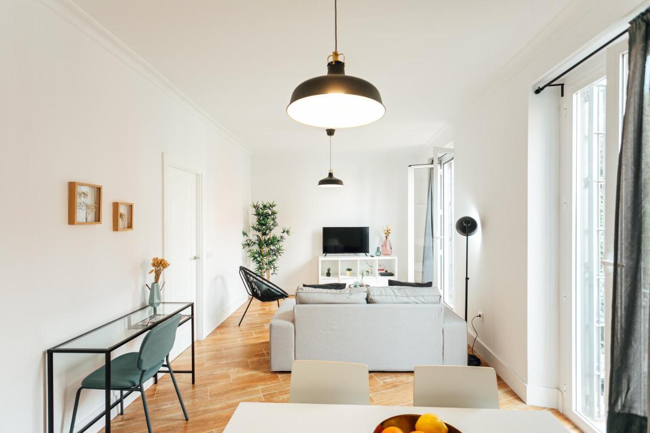 Apartamento Alohamundi Peral Sevilla Exterior foto
